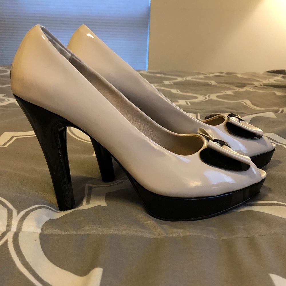 LAST CHANCE:  B&W peeptoe pumps - sz 10